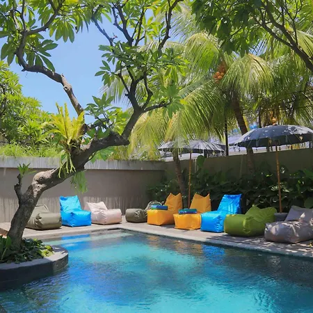 Interconnection Hostel Kuta Lombok Exterior foto
